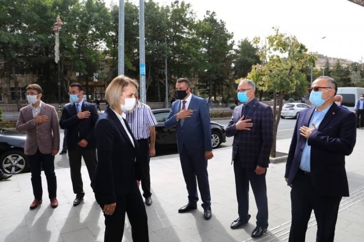 Vali Becel, Muhtarlar Günü mesaj yayımladı