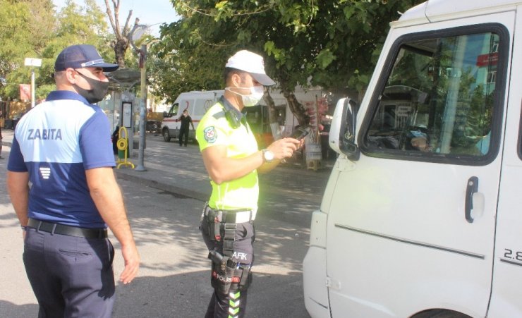 Minibüs ve otobüslerde korona denetimi