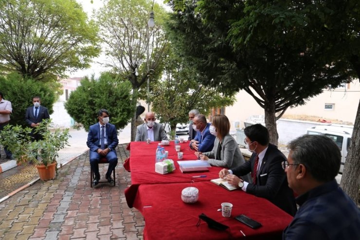 Vali Becel, Çakıllı köyünü ziyaret etti