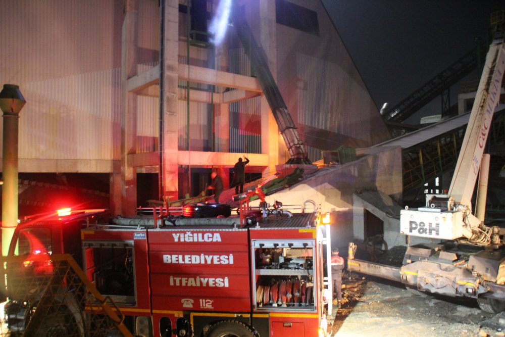 Çimento fabrikasında yangın çıktı