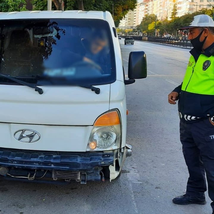 Konya polisi hatalı sürücülerin gözünün yaşına bakmadı! 2 binden fazla sürücü cezadan nasibini aldı