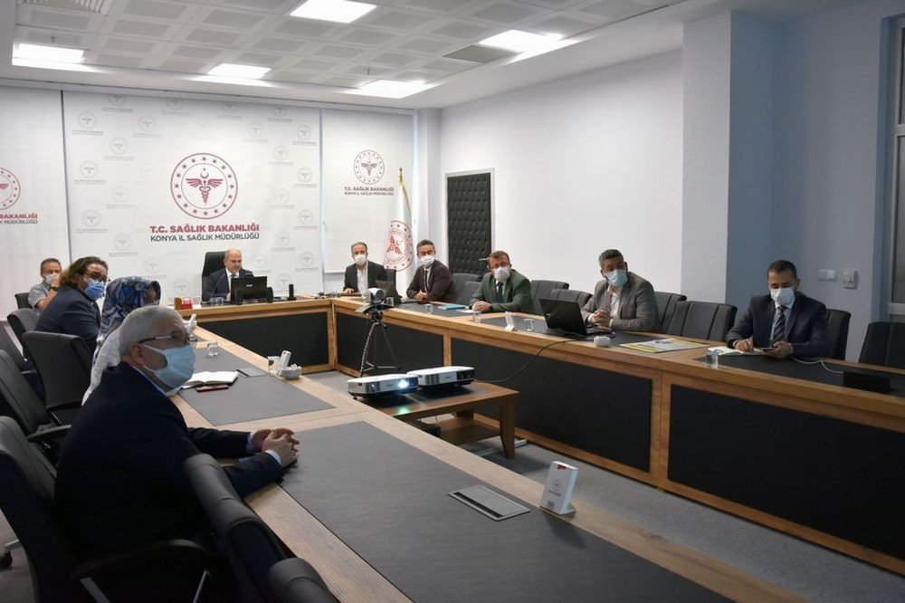 Koronavirüs salgınında vakaları azalan Konya'da iş şansa bırakılmıyor! Yeni tedbirler konuşuldu