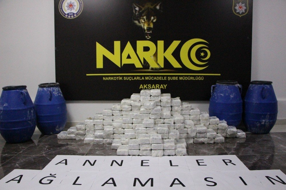 Otlu peynir içinde 106 kilo uyuşturucu sevkiyatı polise takıldı