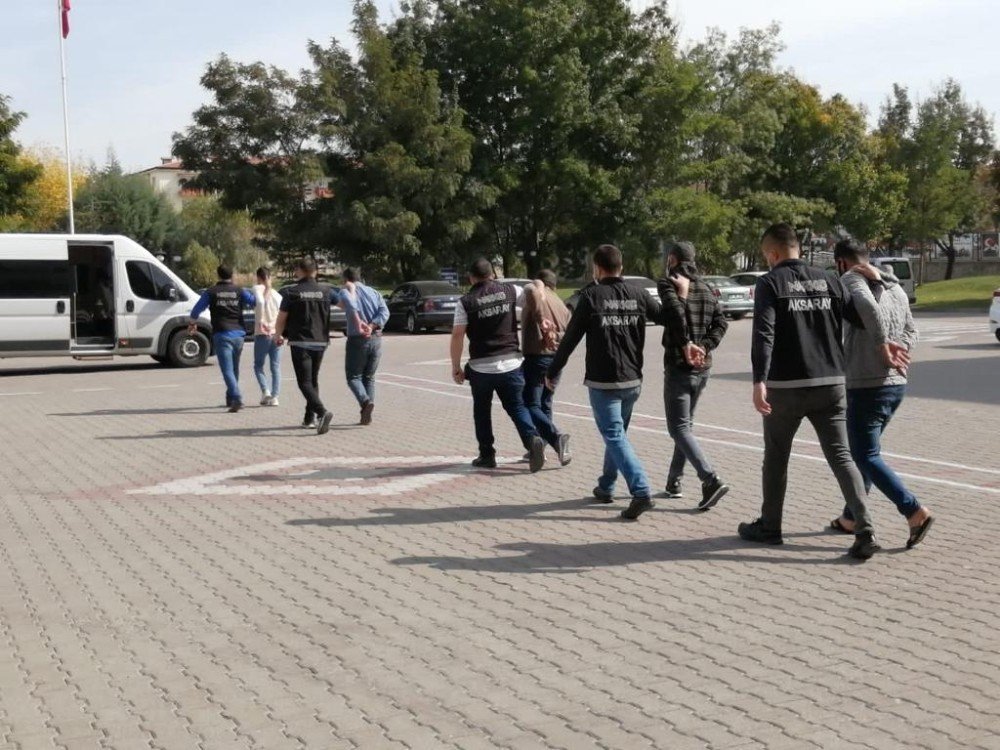 Otlu peynir içinde 106 kilo uyuşturucu sevkiyatı polise takıldı