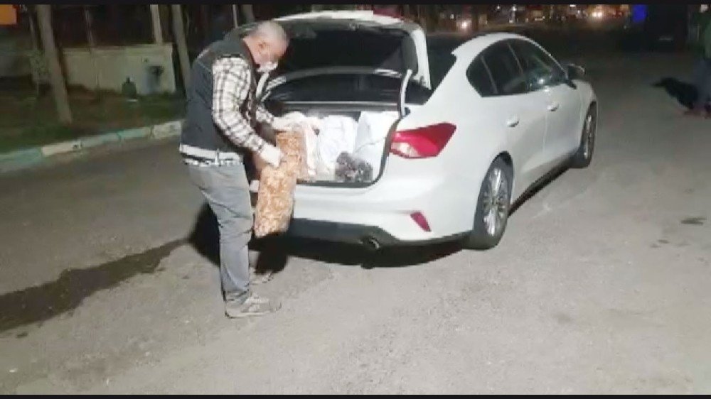 Otlu peynir içinde 106 kilo uyuşturucu sevkiyatı polise takıldı