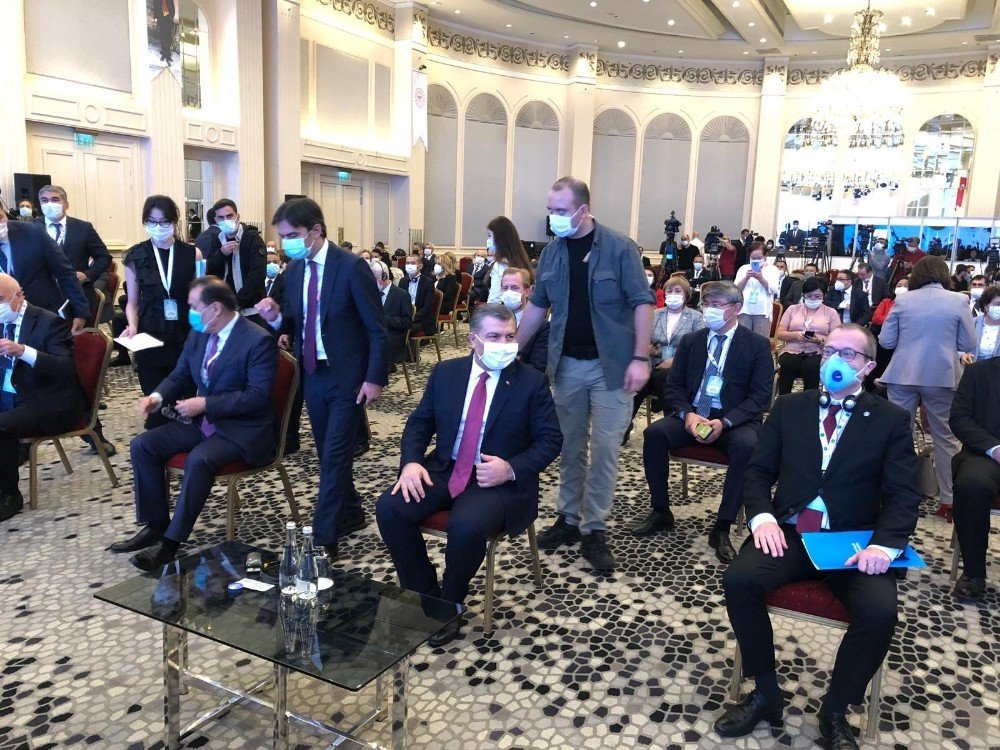 Bakan Koca Türk Konseyi Sağlık Bilim Kurulu'na salgınla mücadeleyi anlattı