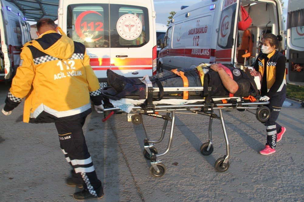 Konya'da kaza yapan servis midibüsü 7 araca daha çarptı