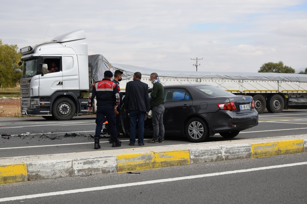 Ankara'da trafik kazası! 3 yaralı