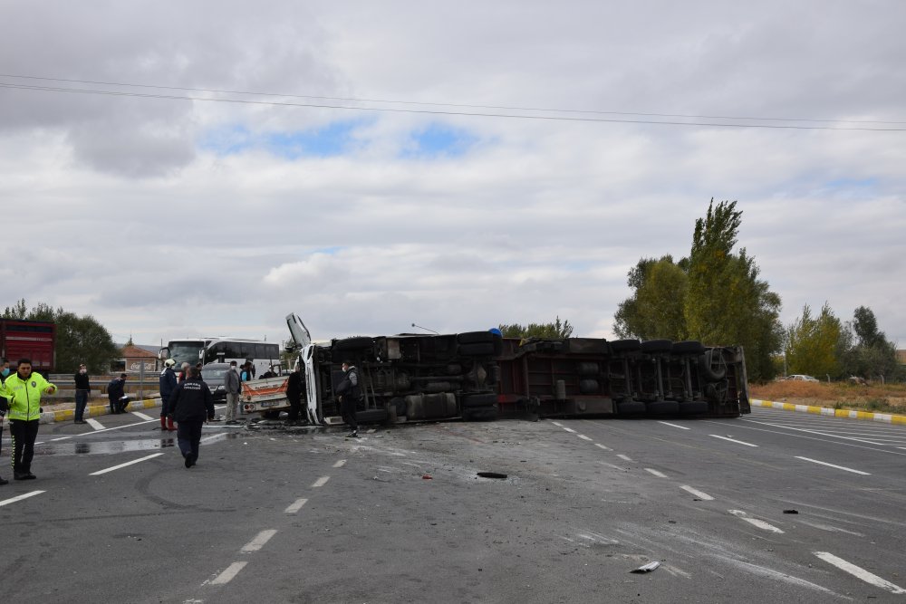 Ankara'da trafik kazası! 3 yaralı
