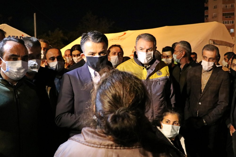 Pakdemirli'den Buse'ye nikah şahitliği sözü