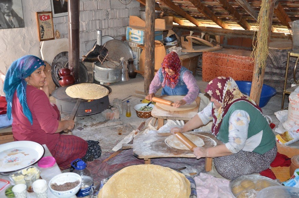 Antalya'da kış öncesi hazırlıklar tam gaz! Tek tek kestiler