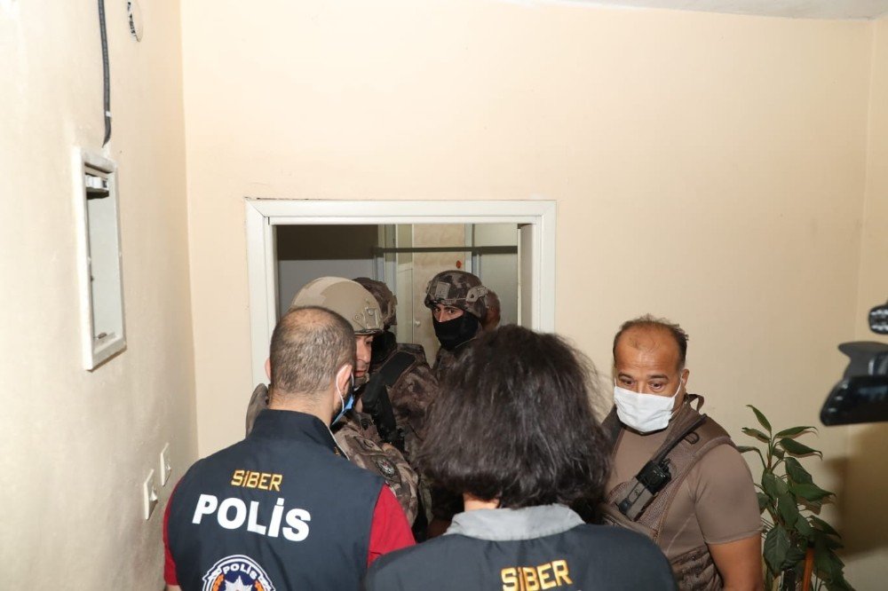 Bir operasyon daha Konya'ya sıçradı! Sosyal medyayı dolandırıcılık için kullanıyorlardı