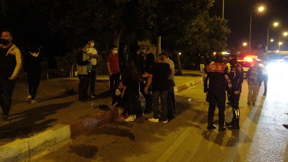 Önce yayaya sonra ağaca çarpan otomobil takla attı!