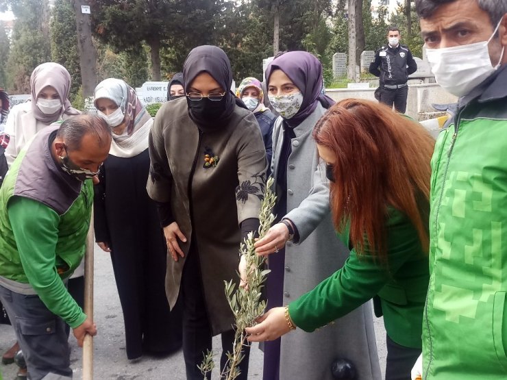Milli Ağaçlandırma Günü’nde anlamlı fidan dikimi