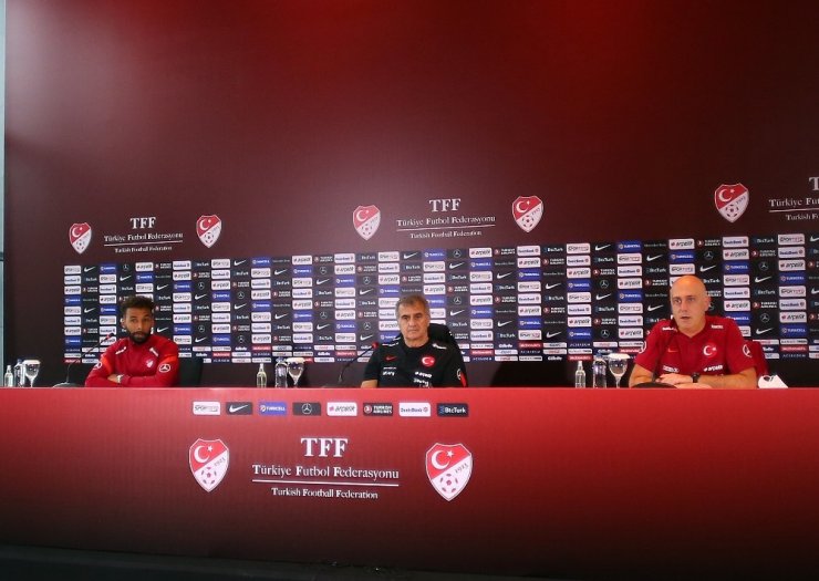 Şenol Güneş: "Bütün futbolcuları takipteyiz"