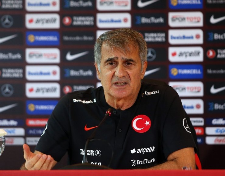 Şenol Güneş: "Bütün futbolcuları takipteyiz"