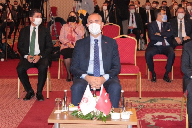 Bakan Gül: “Yatırımcının hukuki güvence ve istikrar beklentisini en yüksek şekilde karşılamak hepimizin görevidir"