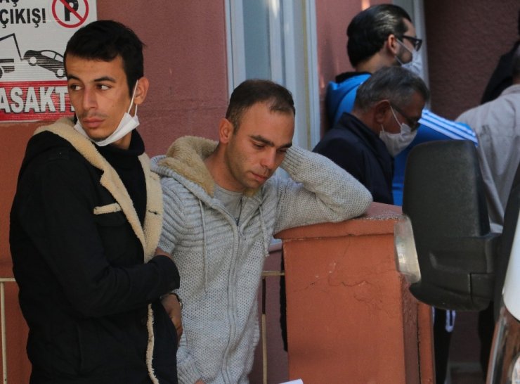 Tekne faciasında ölen 5 kişinin cenazesi gözyaşlarıyla alındı