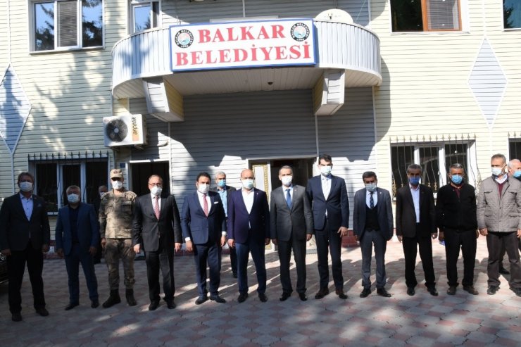 Vali Mahmut Çuhadar Balkar ve Belören beldelerini gezdi