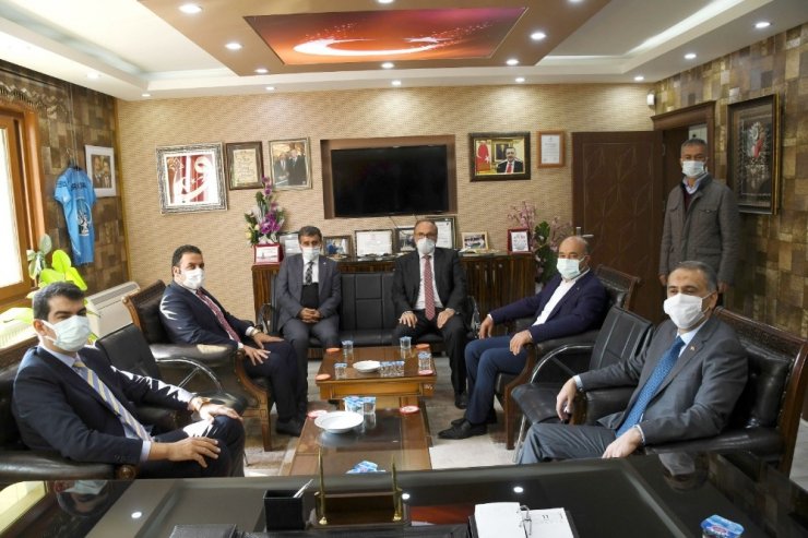 Vali Mahmut Çuhadar Balkar ve Belören beldelerini gezdi