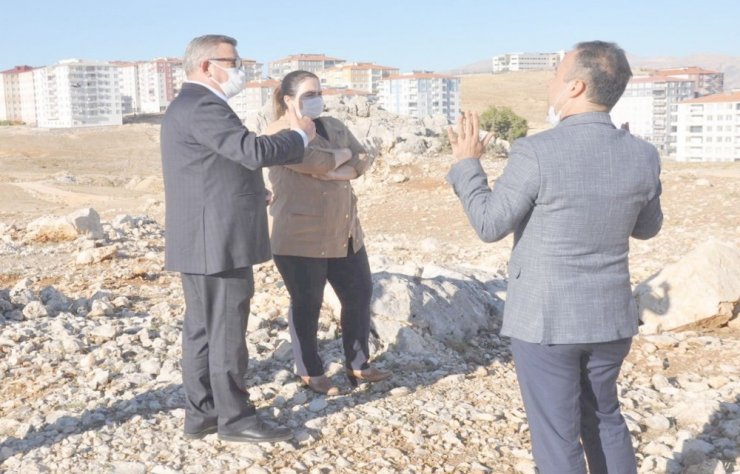 Erdemoğlu ailesinden Besni’ye Anadolu Lisesi müjdesi