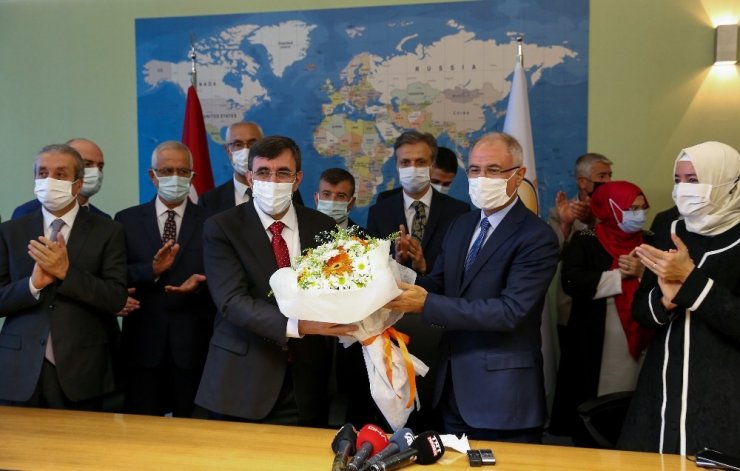 AK Parti’de görev değişimi