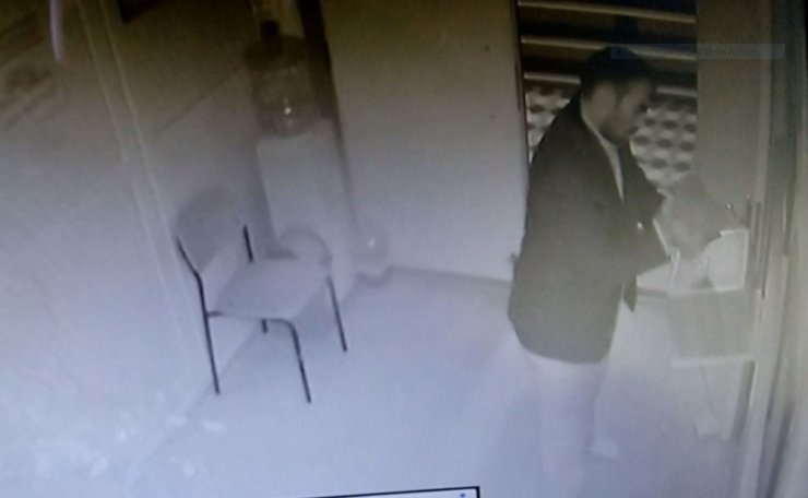 Otostopla 21 camiden hırsızlık yaptı, otostop çekerken yakalandı