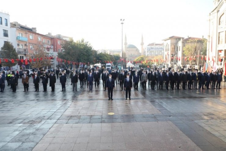 Aksaray’da 10 Kasım Atatürk’ü anma töreni gerçekleştirildi