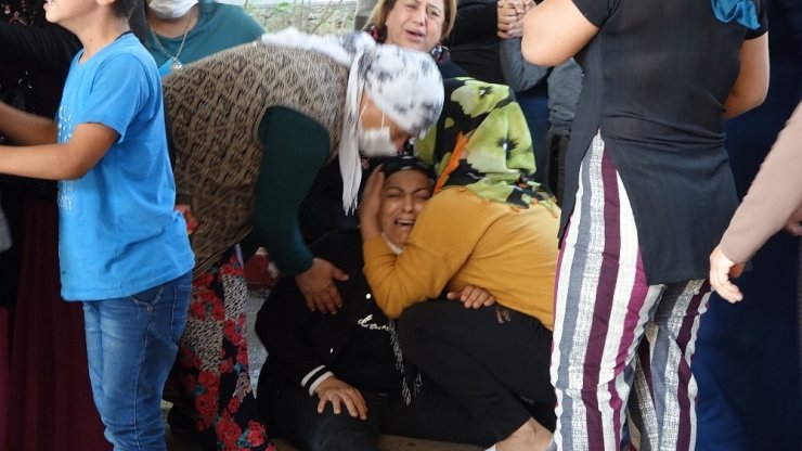 Tekne faciası kurbanı genç balıkçı son yolculuğuna uğurlandı