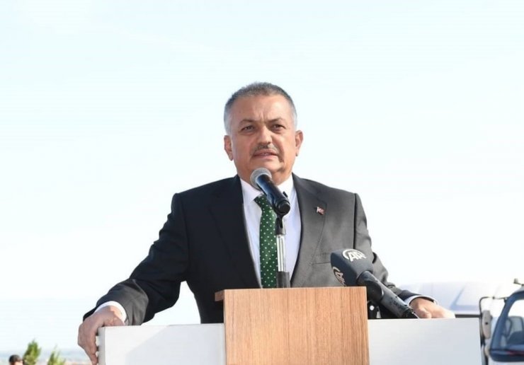 Antalya’da ‘geleceğe nefes’ seferberliğiyle fidanlar toprakla buluştu