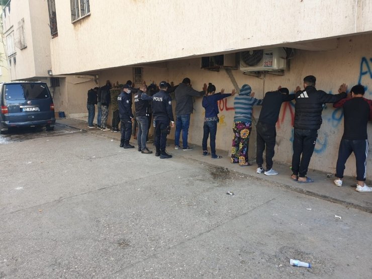 Antalya’da 300 polisle dev uyuşturucu operasyonu