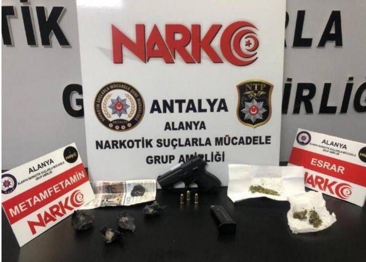 Alanya’da uyuşturucu operasyonu: 5 gözaltı