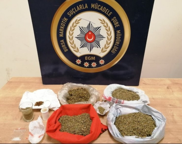Bursa’da uyuşturucu operasyonu: 5 tutuklama