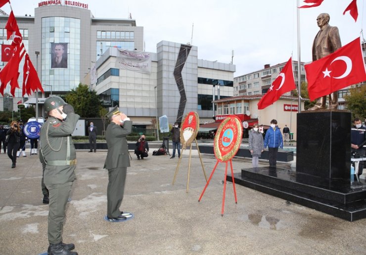 Atatürk, Bayrampaşa’da törenle anıldı