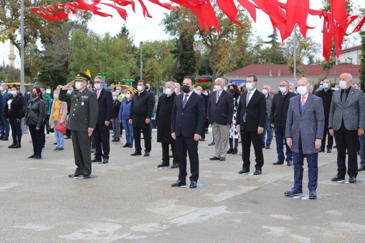 Atatürk, Bayrampaşa’da törenle anıldı
