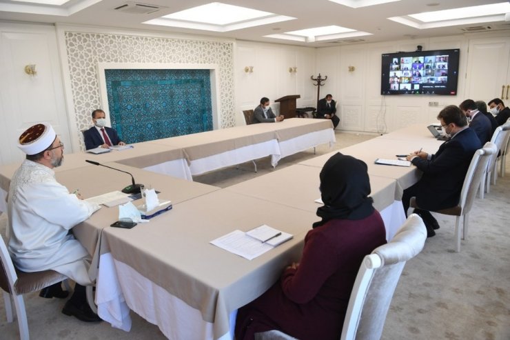 Diyanet İşleri Başkanı Erbaş: “Azerbaycan topraklarının işgalden kurtuluşu hepimizi sevindirmiştir, zaferimiz kutlu olsun”