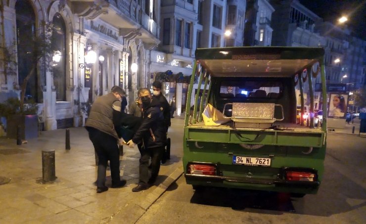 Beyoğlu’nda tarihi otelde bir kadın ölü bulundu
