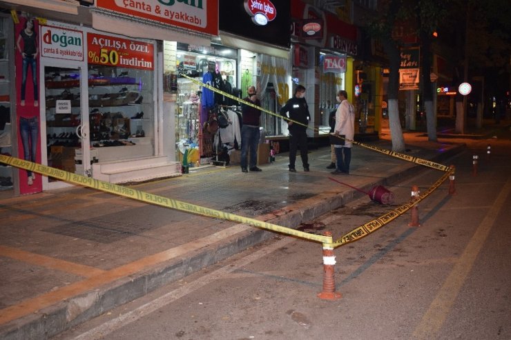 Bıçaklı kavgada 2 kardeş yaralandı