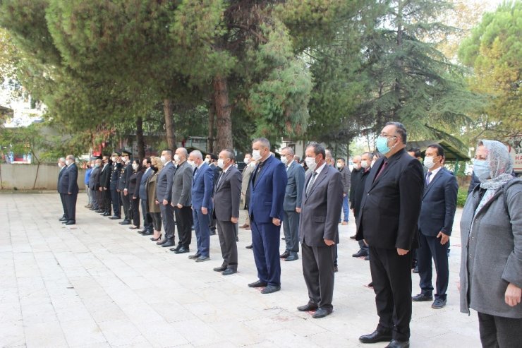 Osmaneli’nde 10 Kasım Atatürk’ü anma programı düzenlendi