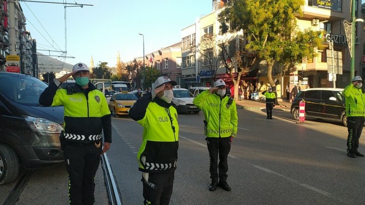 Bursa’da hayat 09.05’te durdu