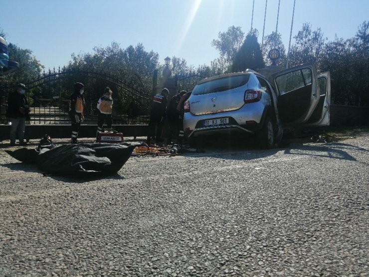 Çanakkale’de trafik kazası: 3 ölü, 1 yaralı
