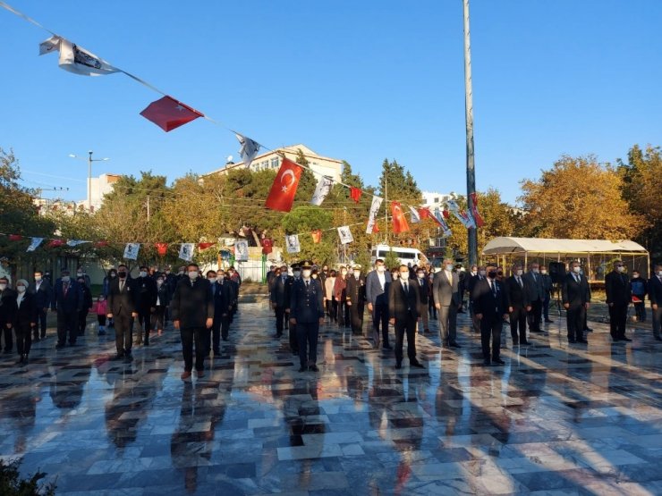 Ayvacık’ta 10 Kasım Anma Töreni