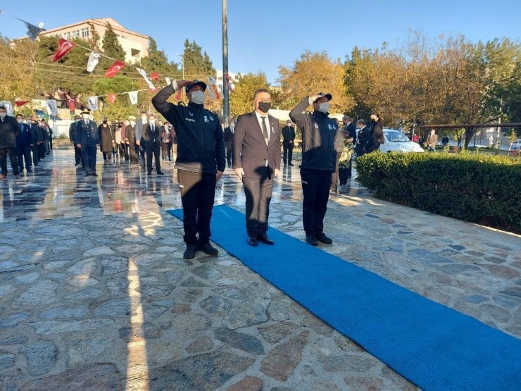 Ayvacık’ta 10 Kasım Anma Töreni