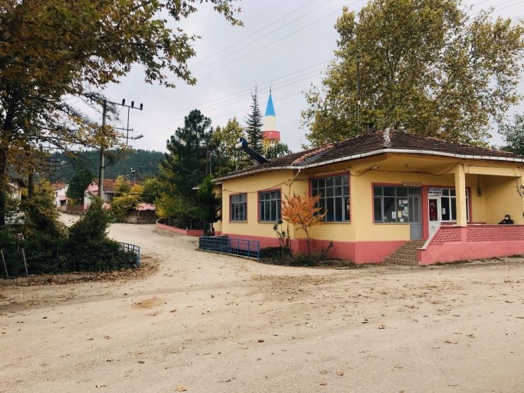 Çınarcık köyünde cami ve kahvehaneler kapatıldı