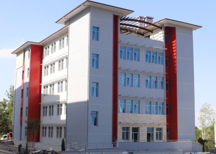 Gençlik ve Spor İl Müdürlüğü yeni binasına taşındı