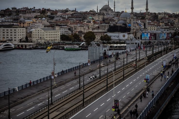 Galata köprüsünde Formula 1 şovu