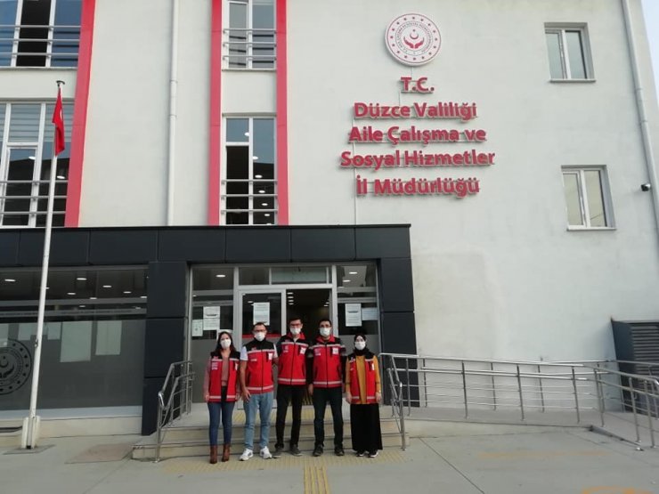 Psikososyal destek ekibi İzmir’e gitti