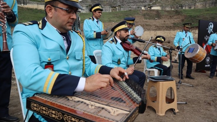 Atatürk’ü sevdiği türkülerle andılar