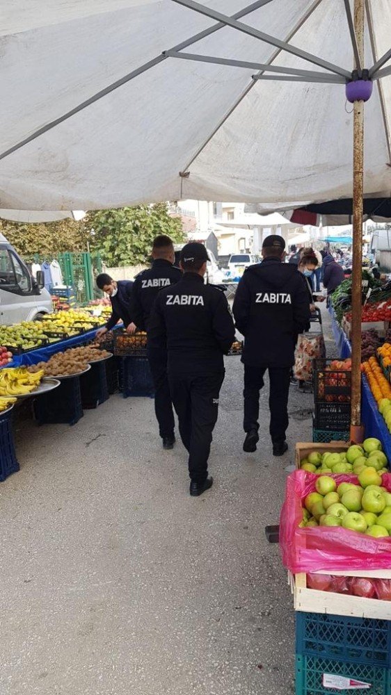 Düzce’de Salı Pazarında zabıtadan denetim