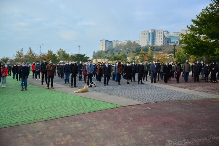 Üniversitede 10 Kasım Atatürk’ü anma programı